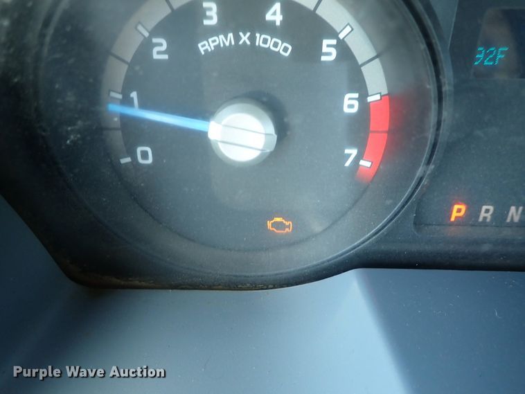 image for item DG2210 2015 Ford F250 Super Duty  Crew Cab pickup truck