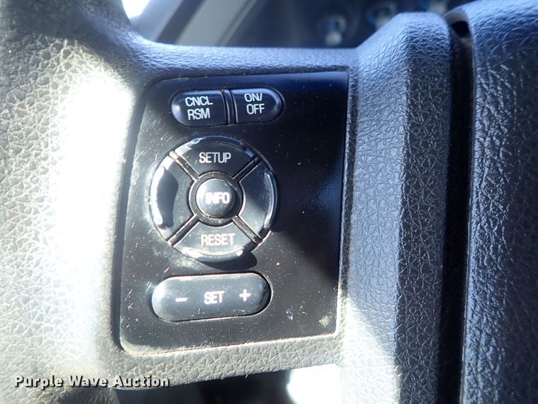 image for item DG2210 2015 Ford F250 Super Duty  Crew Cab pickup truck