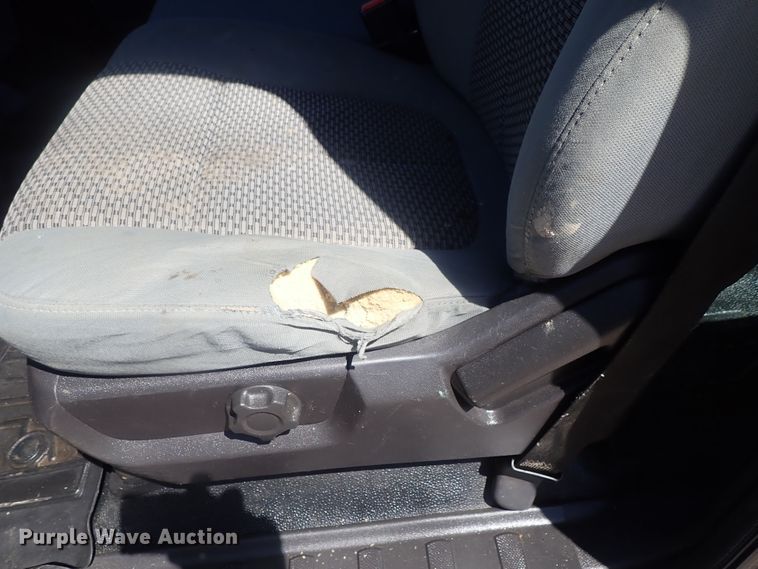 image for item DG2210 2015 Ford F250 Super Duty  Crew Cab pickup truck