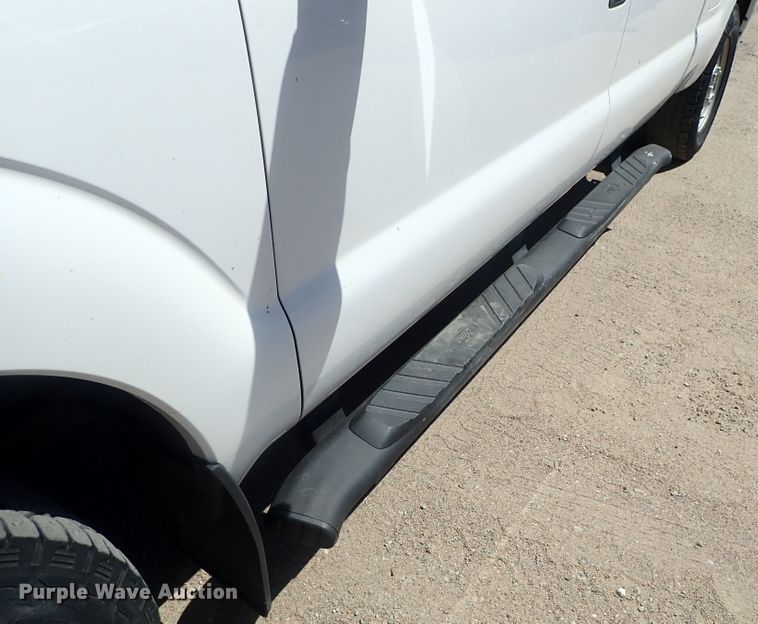 image for item DG2210 2015 Ford F250 Super Duty  Crew Cab pickup truck