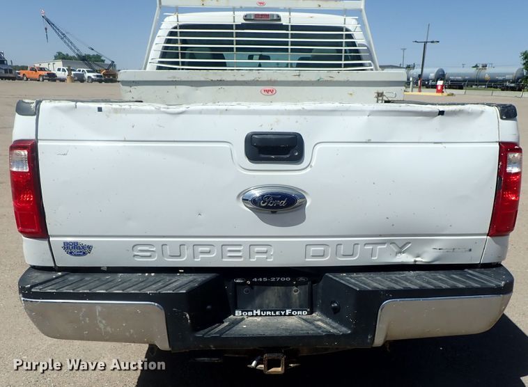 image for item DG2210 2015 Ford F250 Super Duty  Crew Cab pickup truck