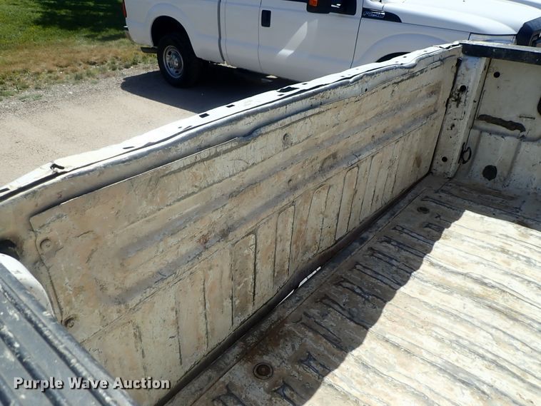 image for item DG2210 2015 Ford F250 Super Duty  Crew Cab pickup truck