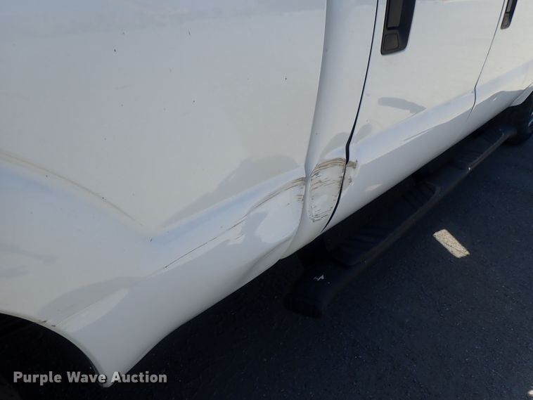 image for item DG2210 2015 Ford F250 Super Duty  Crew Cab pickup truck