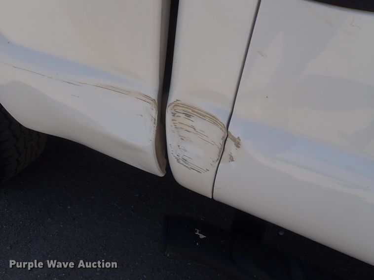 image for item DG2210 2015 Ford F250 Super Duty  Crew Cab pickup truck