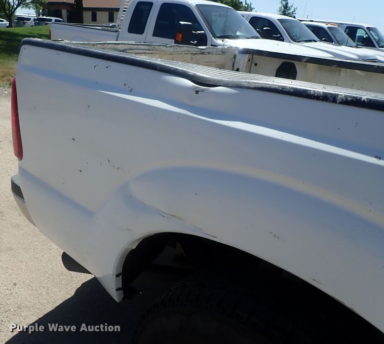 image for item DG2210 2015 Ford F250 Super Duty  Crew Cab pickup truck