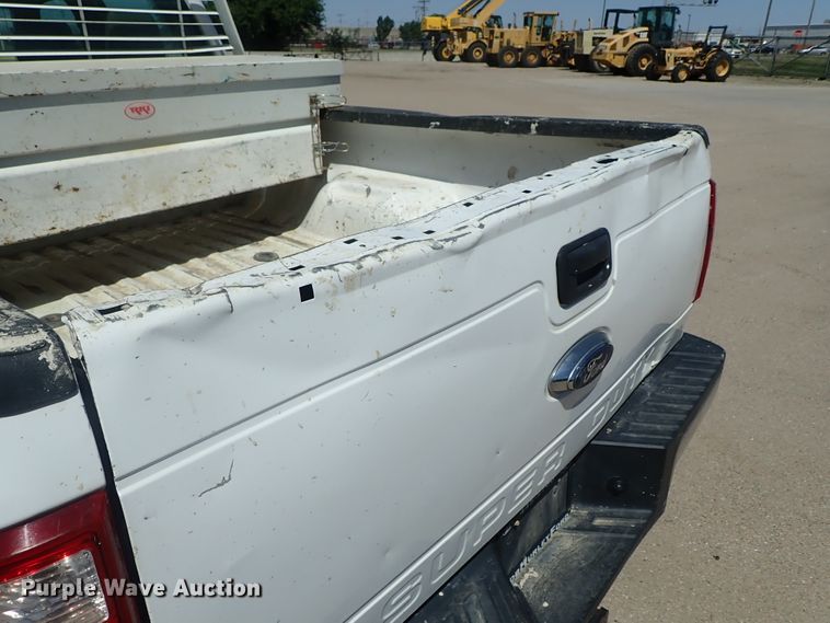 image for item DG2210 2015 Ford F250 Super Duty  Crew Cab pickup truck