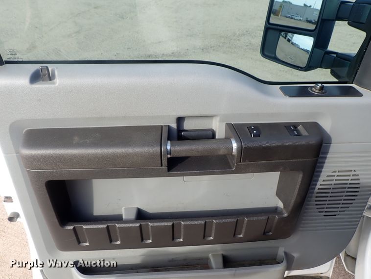 image for item DG2211 2016 Ford F250 Super Duty  SuperCab pickup truck