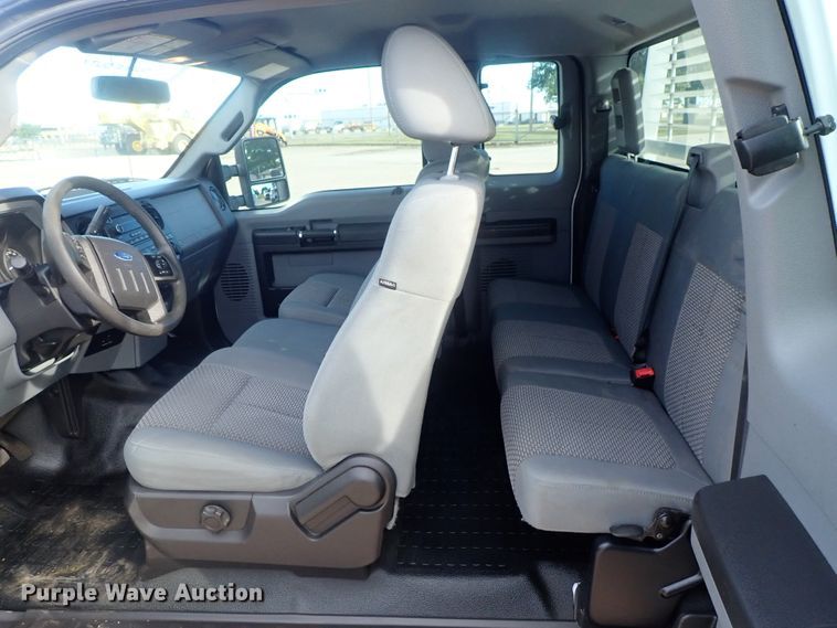 image for item DG2211 2016 Ford F250 Super Duty  SuperCab pickup truck