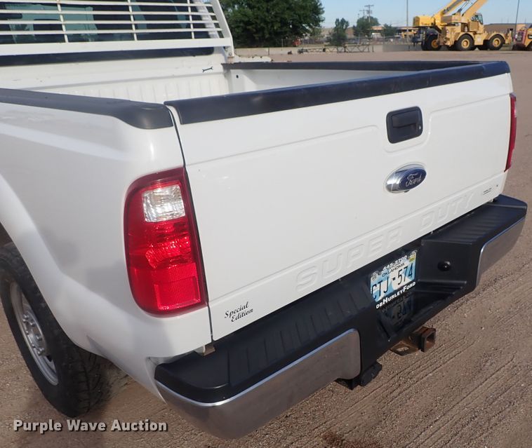 image for item DG2211 2016 Ford F250 Super Duty  SuperCab pickup truck