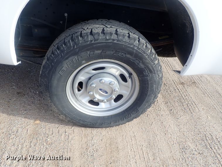 image for item DG2211 2016 Ford F250 Super Duty  SuperCab pickup truck