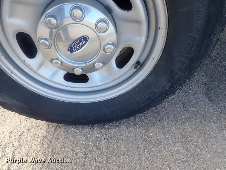 image for item DG2211 2016 Ford F250 Super Duty  SuperCab pickup truck