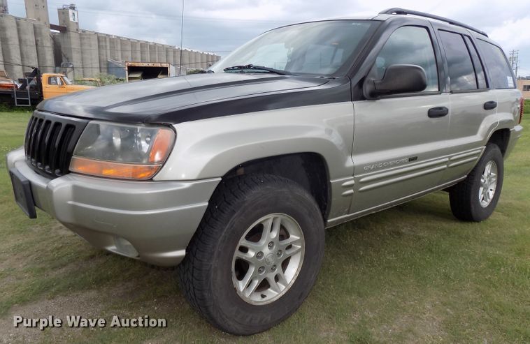 image for item DG2610 2004 Jeep Grand Cherokee  SUV