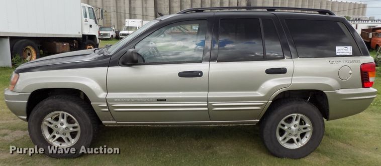 image for item DG2610 2004 Jeep Grand Cherokee  SUV