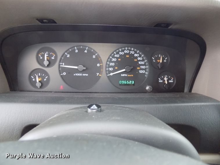 image for item DG2610 2004 Jeep Grand Cherokee  SUV