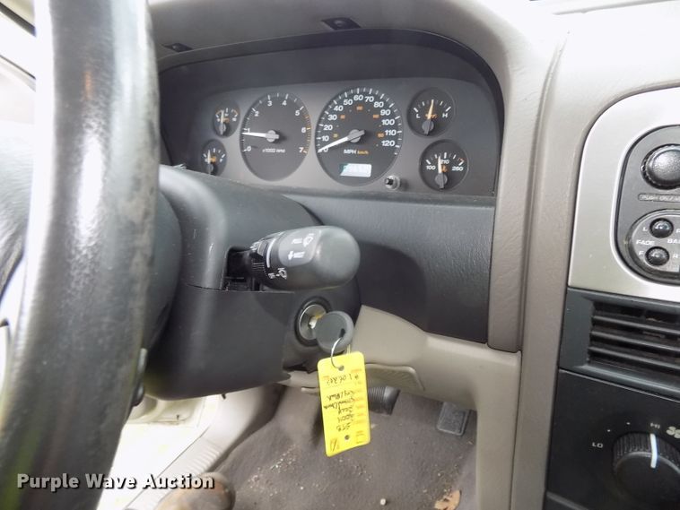 image for item DG2610 2004 Jeep Grand Cherokee  SUV