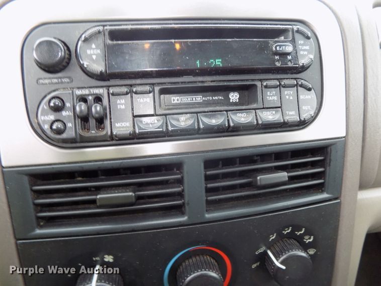 image for item DG2610 2004 Jeep Grand Cherokee  SUV