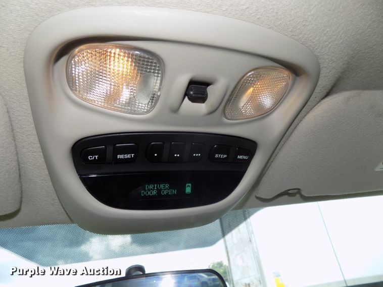 image for item DG2610 2004 Jeep Grand Cherokee  SUV