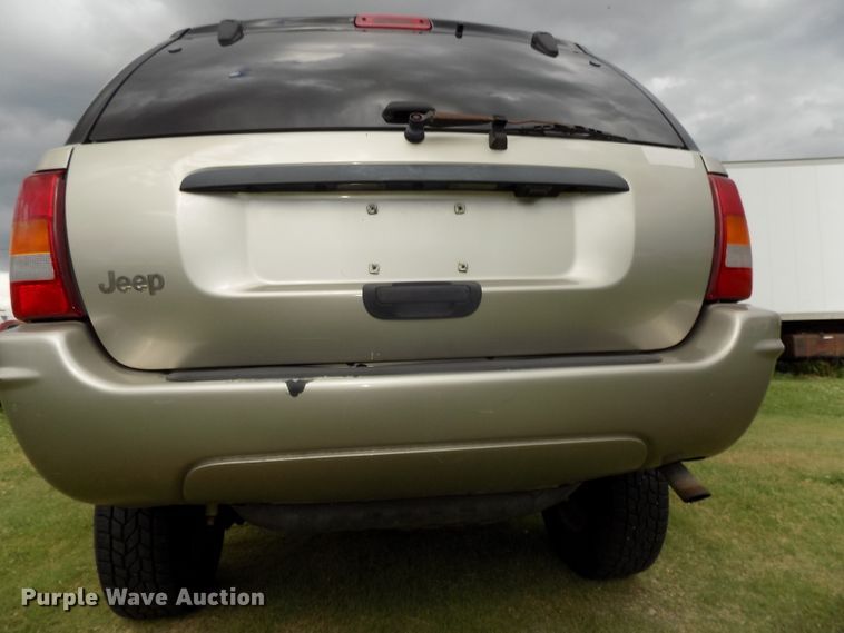 image for item DG2610 2004 Jeep Grand Cherokee  SUV