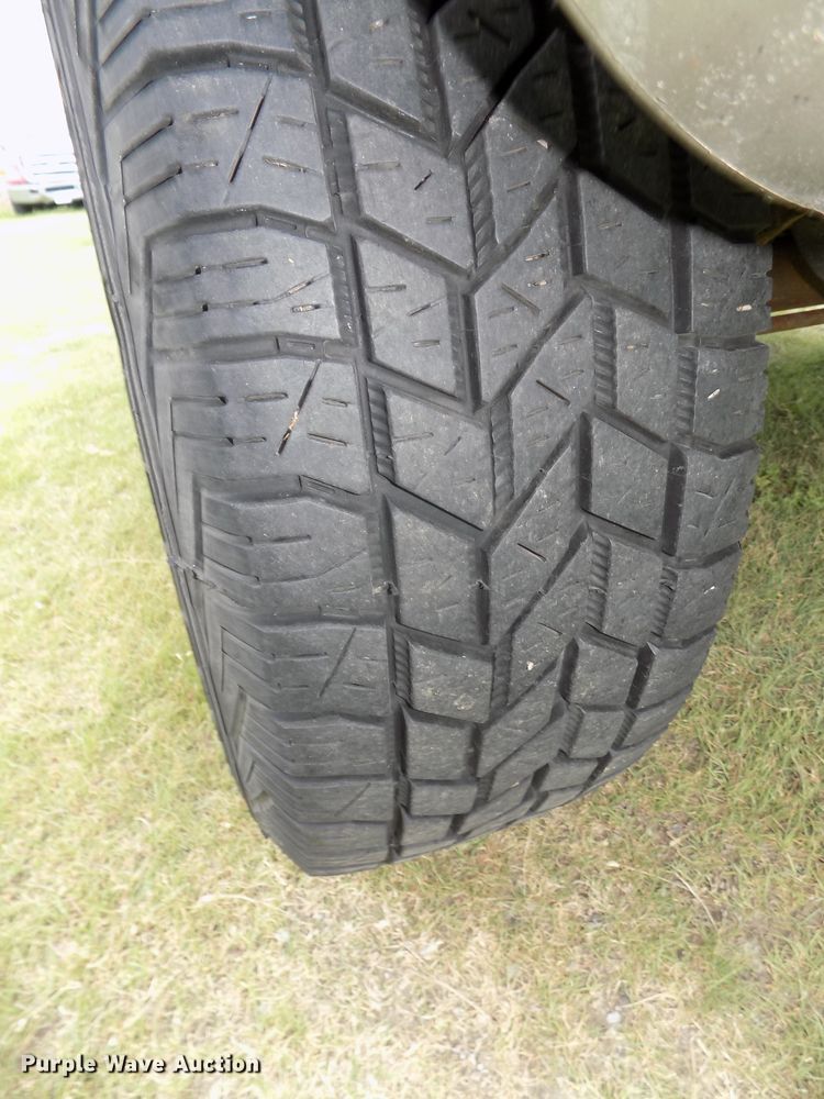 image for item DG2610 2004 Jeep Grand Cherokee  SUV