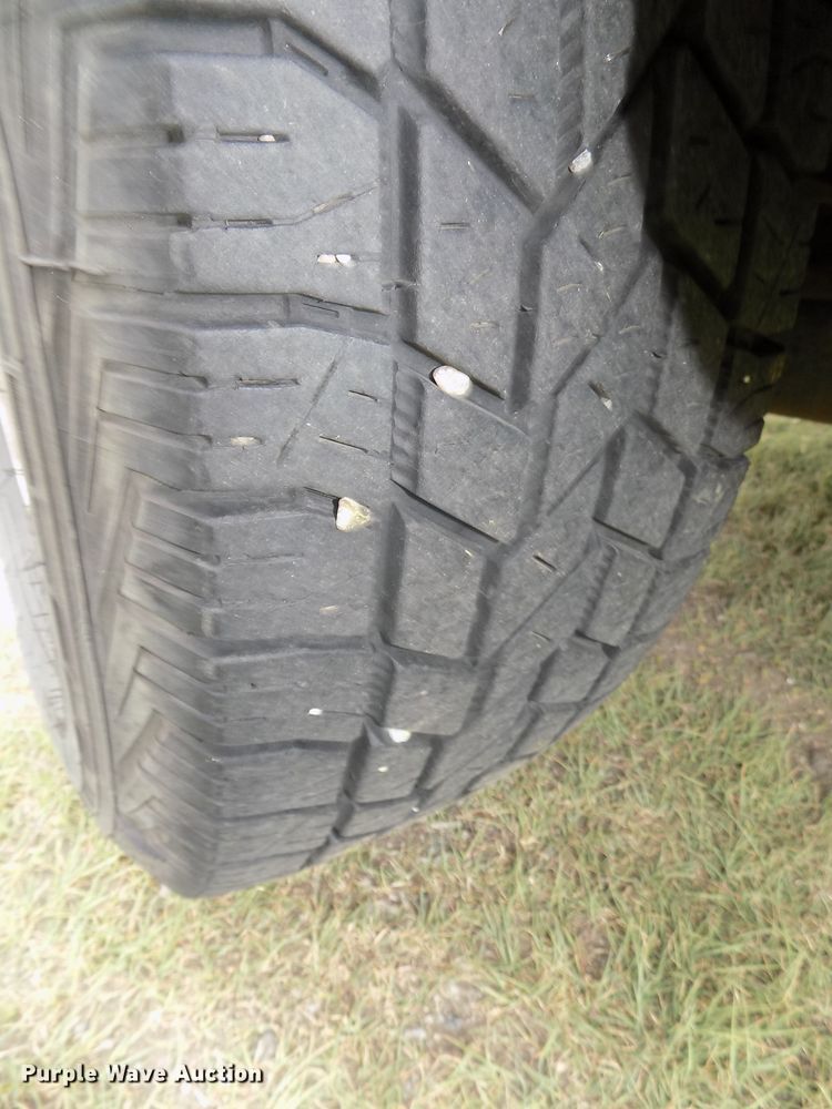 image for item DG2610 2004 Jeep Grand Cherokee  SUV