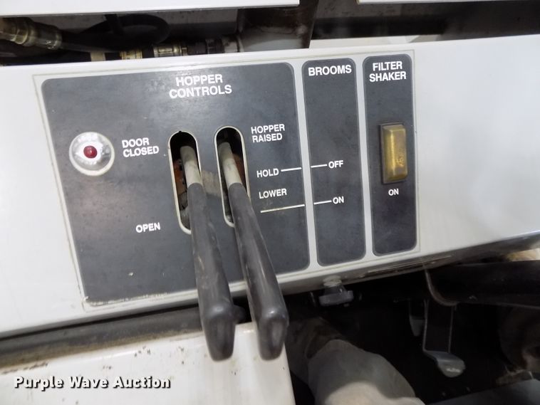 image for item DG2636 Clarke American Lincoln 6100 sweeper