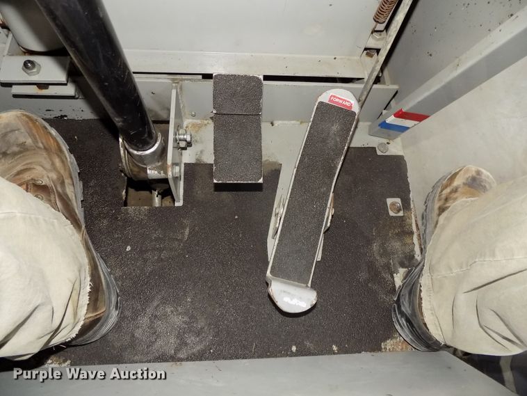 image for item DG2636 Clarke American Lincoln 6100 sweeper