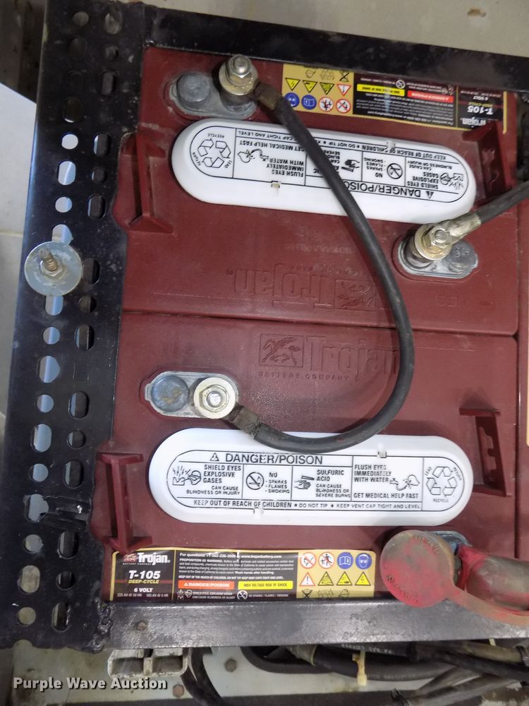 image for item DG2636 Clarke American Lincoln 6100 sweeper