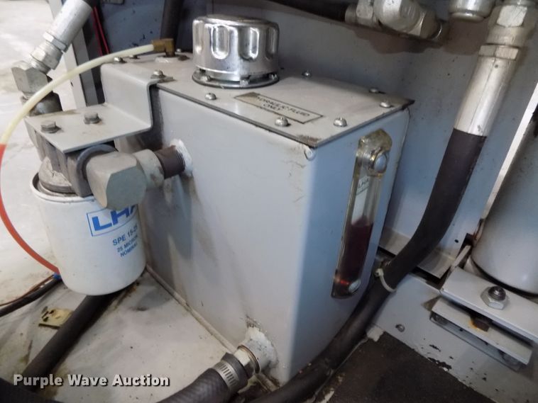 image for item DG2636 Clarke American Lincoln 6100 sweeper