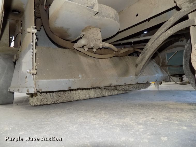 image for item DG2636 Clarke American Lincoln 6100 sweeper