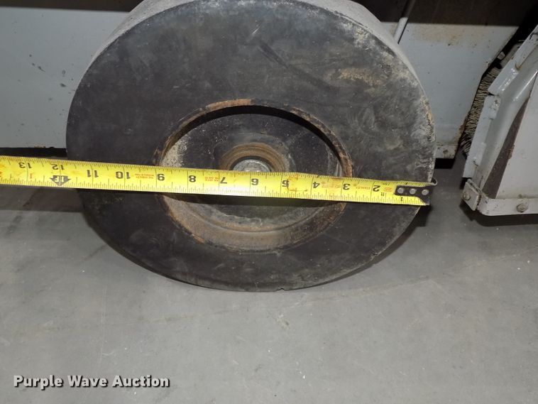 image for item DG2636 Clarke American Lincoln 6100 sweeper