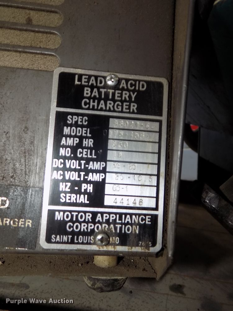 image for item DG2636 Clarke American Lincoln 6100 sweeper