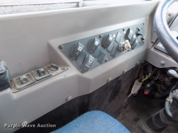 image for item DG2643 2008 International FE  school bus