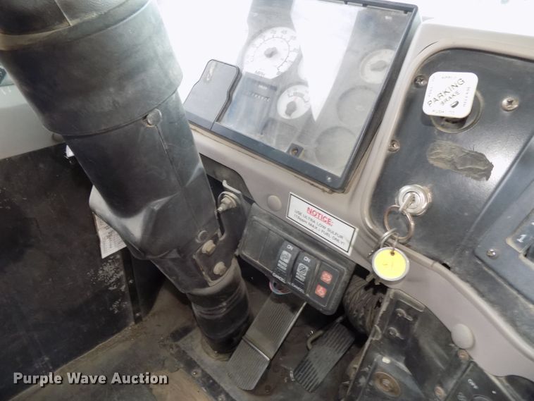 image for item DG2643 2008 International FE  school bus