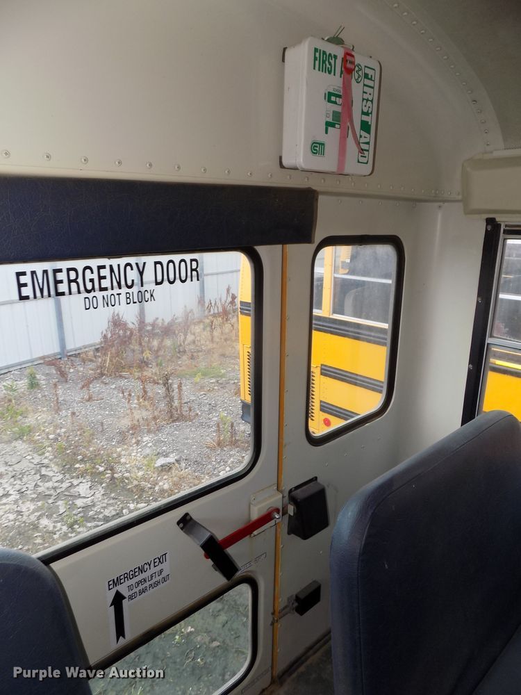 image for item DG2643 2008 International FE  school bus