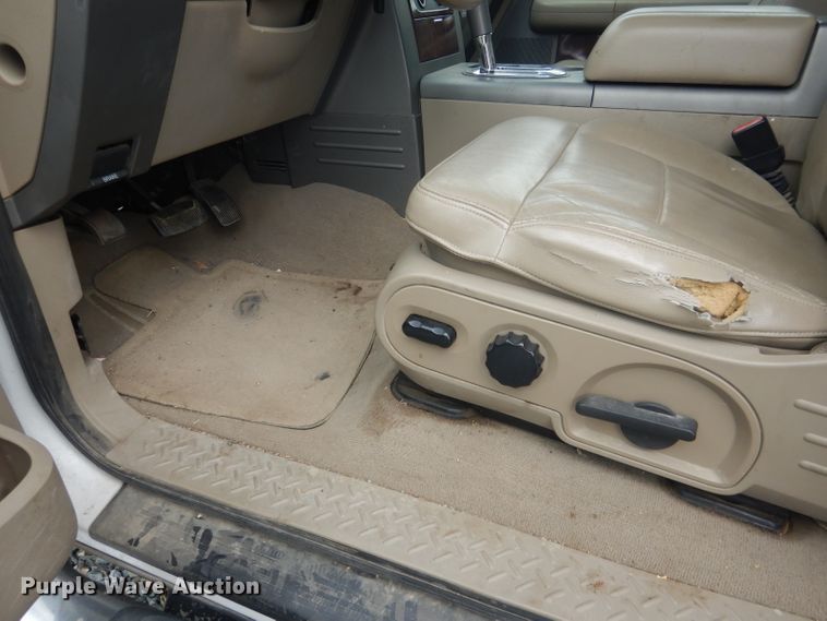 image for item DG4501 2006 Ford F150  SuperCab pickup truck