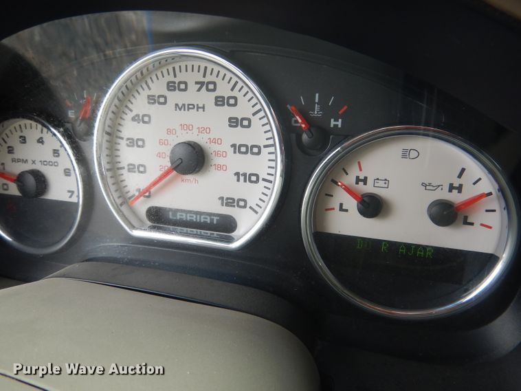 image for item DG4501 2006 Ford F150  SuperCab pickup truck