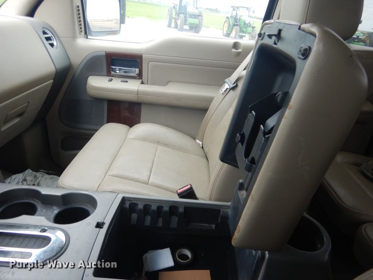 image for item DG4501 2006 Ford F150  SuperCab pickup truck