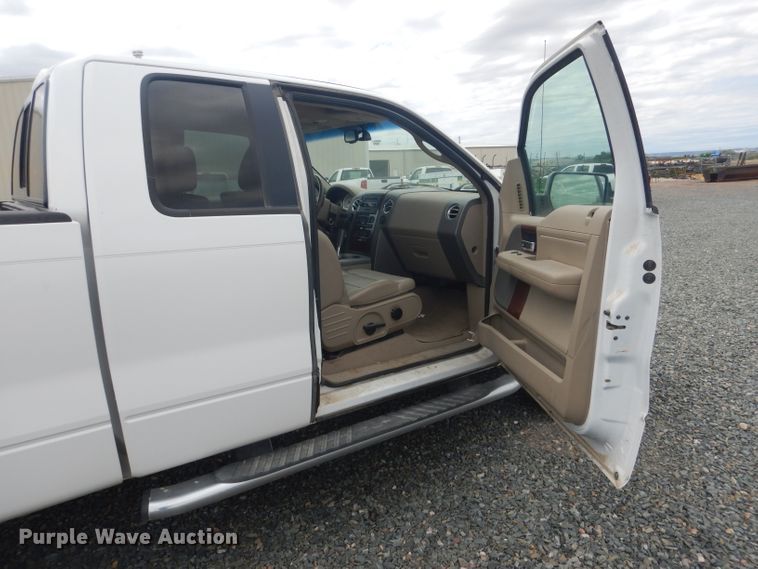 image for item DG4501 2006 Ford F150  SuperCab pickup truck