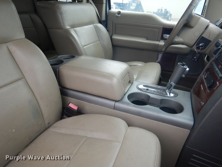 image for item DG4501 2006 Ford F150  SuperCab pickup truck