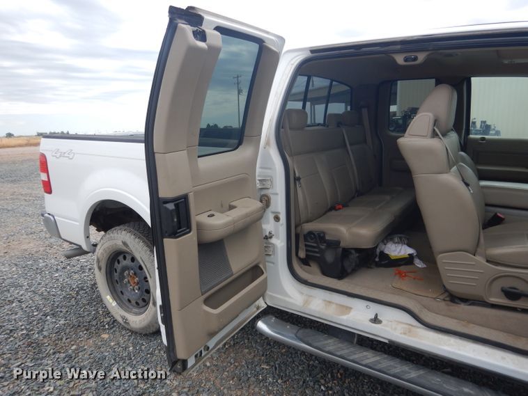 image for item DG4501 2006 Ford F150  SuperCab pickup truck