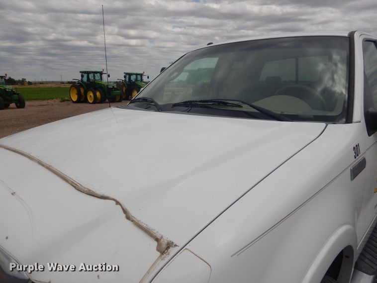 image for item DG4501 2006 Ford F150  SuperCab pickup truck