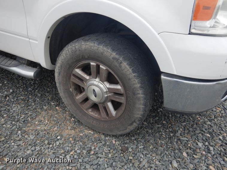 image for item DG4501 2006 Ford F150  SuperCab pickup truck