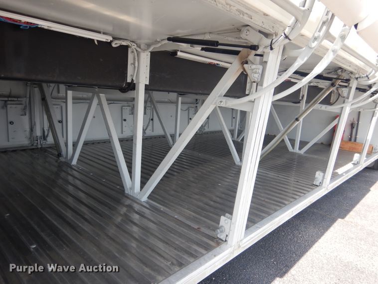 image for item DG5986 2009 Blue Bird Coachworks  coach bus