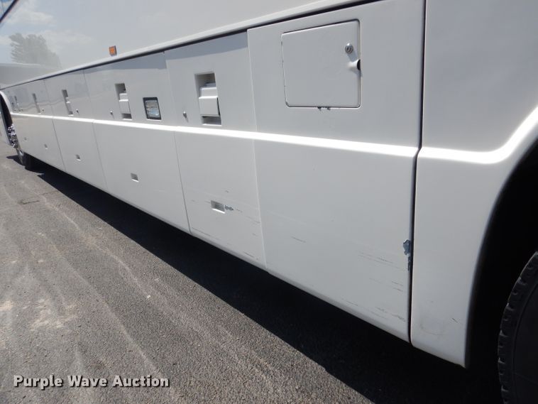 image for item DG5986 2009 Blue Bird Coachworks  coach bus