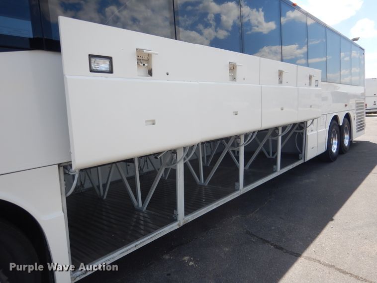 image for item DG5986 2009 Blue Bird Coachworks  coach bus