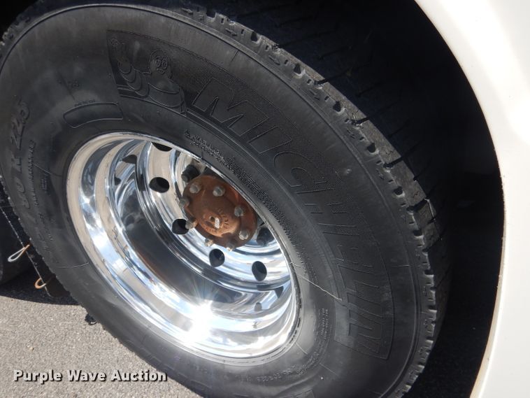 image for item DG5986 2009 Blue Bird Coachworks  coach bus