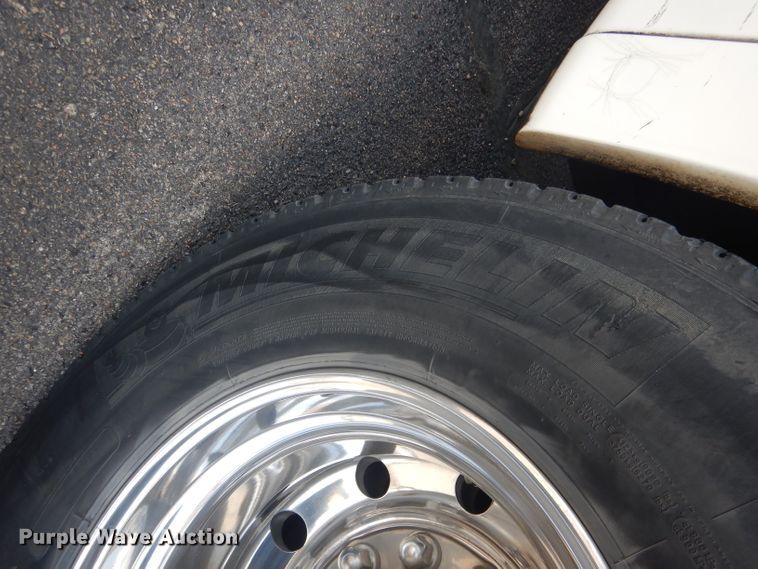 image for item DG5986 2009 Blue Bird Coachworks  coach bus