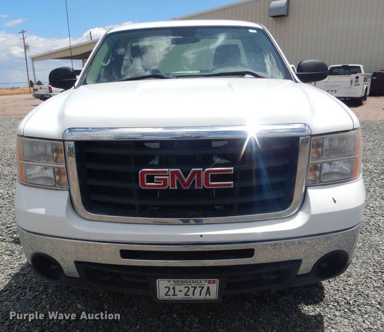 image for item DG5993 2008 GMC Sierra 2500HD  pickup truck
