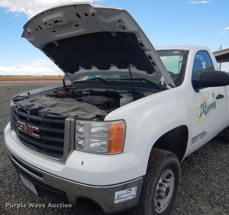 image for item DG5993 2008 GMC Sierra 2500HD  pickup truck