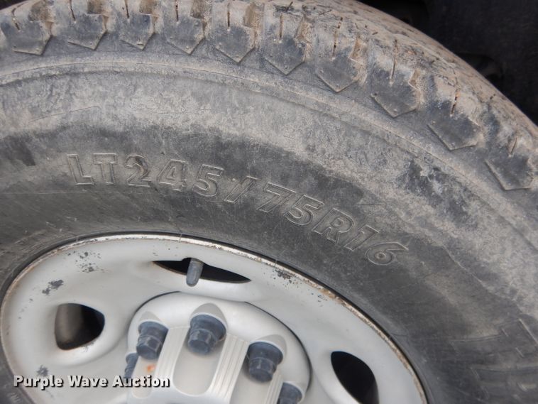 image for item DG5993 2008 GMC Sierra 2500HD  pickup truck